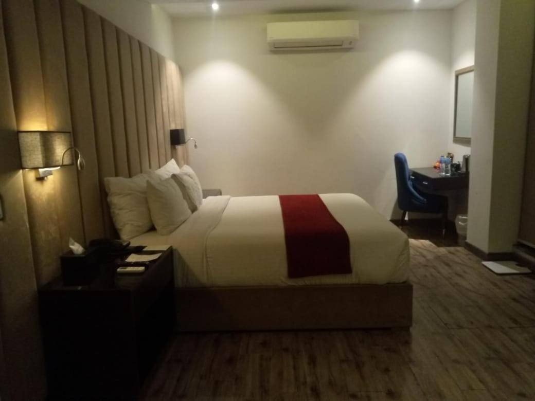 Grand Ittehad Boutique Hotel Lahore Exterior photo